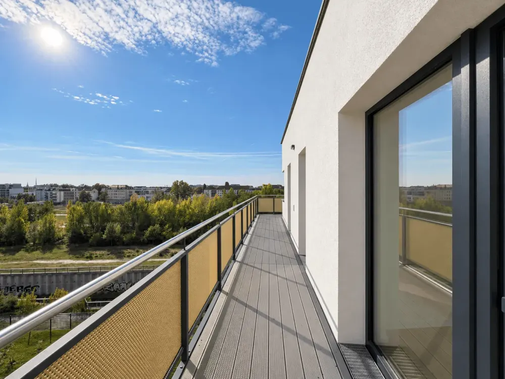 NEW BUILDING AT NEUEN PARK | Living on the 5th floor with sun from the south and west