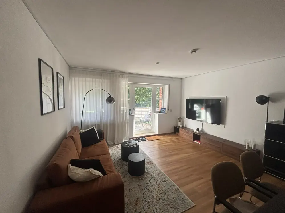 Lichtdurchflutete 2-Zimmer Wohnung mit Balkon