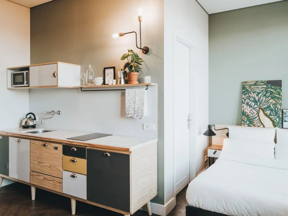 Neon Wood Student Housing in Berlin Friedrichshain, Neon Silver Apartment