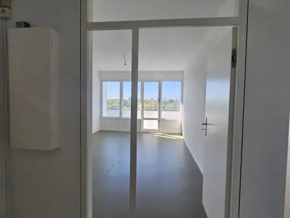 Schöne 4- Zimmer Wohnung in Berlin Tiergarten - sofort bezugsfertig