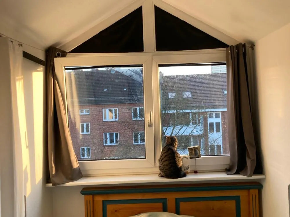 Möblierte 1,5 Zimmer Wohnung mit Logia & Badewanne