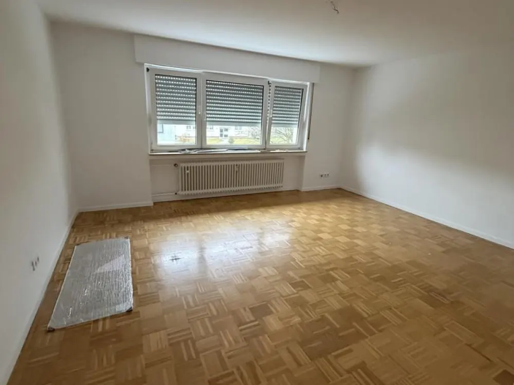 Schöne gepflegte helle Wohnung im 2.Obergeschoss