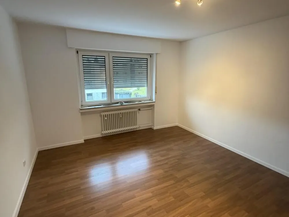 Schöne gepflegte helle Wohnung im 2.Obergeschoss