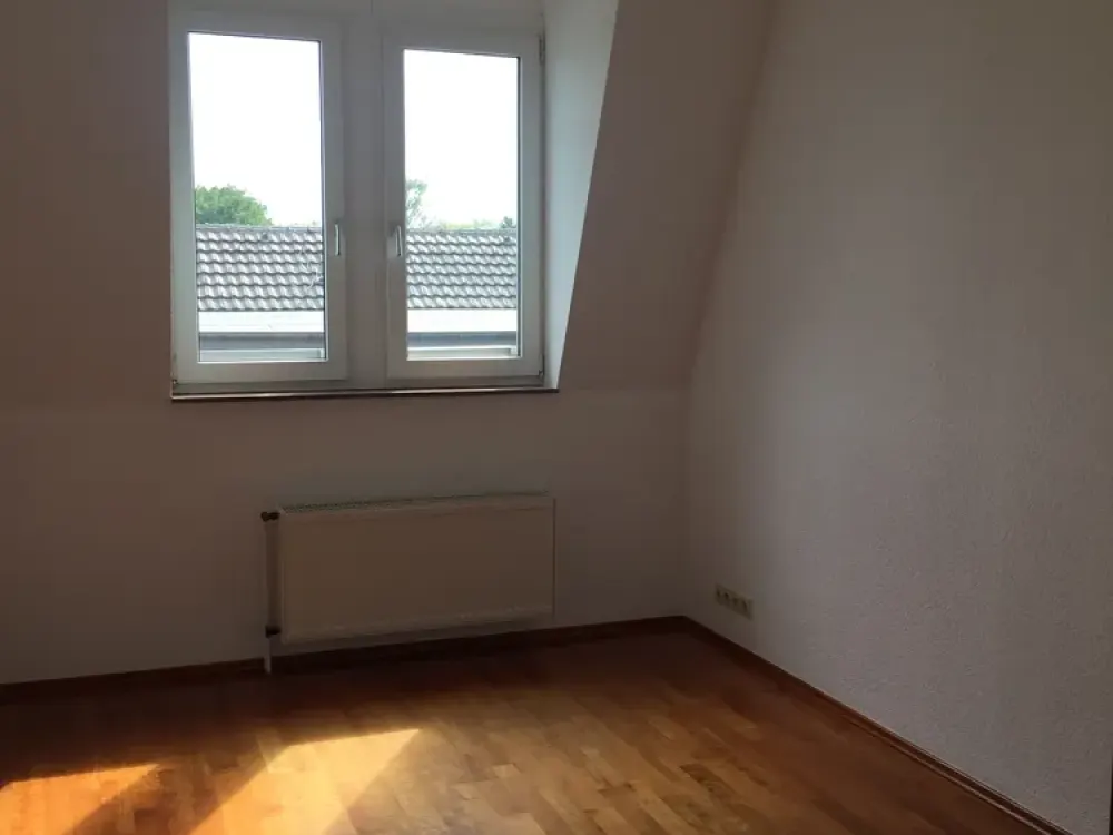 Freundliche, gepflegte 5-Zimmer-Wohnung mit gehobener Innenausstattung in Solingen
