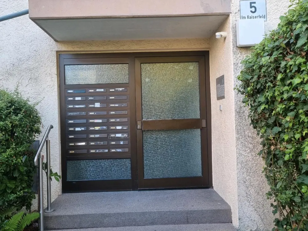 70 m² 2-Zimmer-Wohnung mit Terrasse & Stellplatz