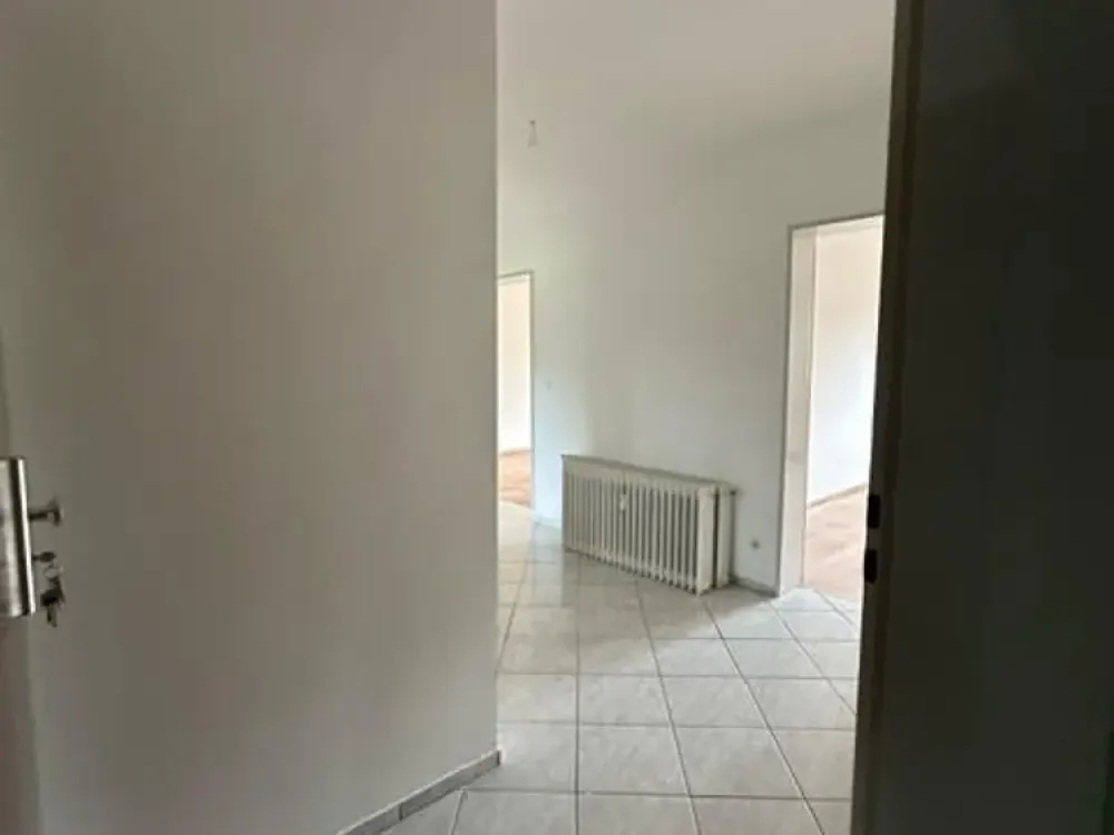 3 Zimmerwohnung mit Balkon nach kompletter Renovierung
