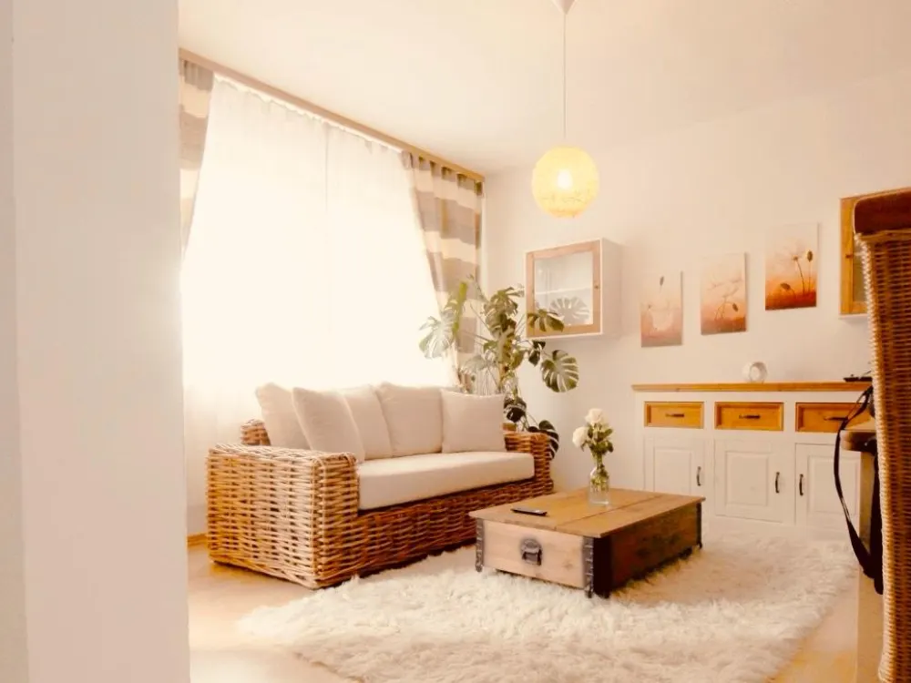 Mobilierte Wohnung auf Zeit in Dresden mit Balkon und Parkplatz