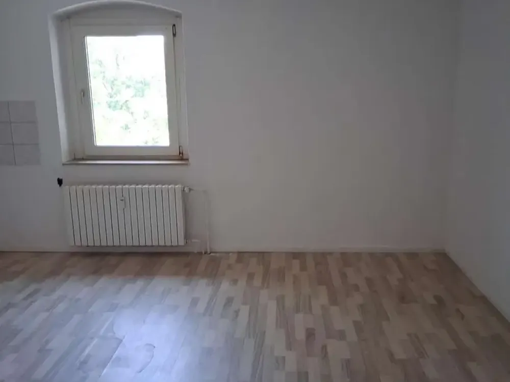 Annenstr. 82, 2. OG 1- schöne renovierte 2 Zi.- Wohnung ab sofort zu vermieten