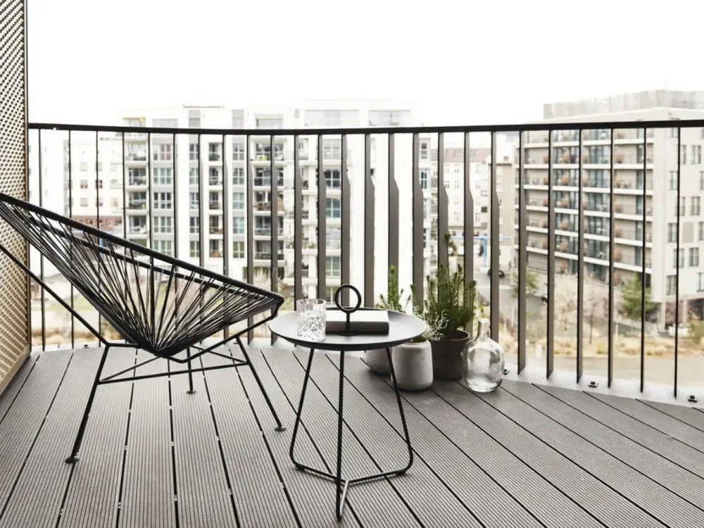 Direkt am Gleispark Elegant möbliertes Studio-Apartment mit Designermöbeln (All-Inklusive-Miete)