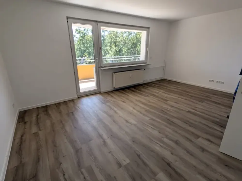 Frisch sanierte 3-Zimmer-Wohnung mit großem Sonnenbalkon in Neu-Isenburg