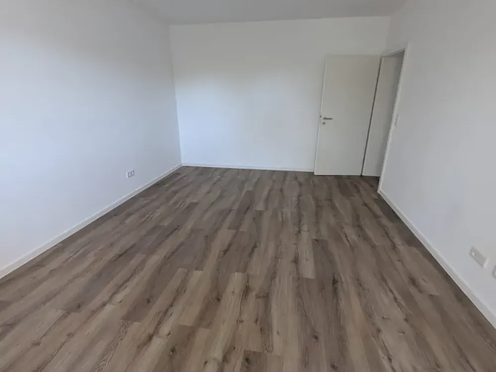 Frisch sanierte 3-Zimmer-Wohnung mit großem Sonnenbalkon in Neu-Isenburg