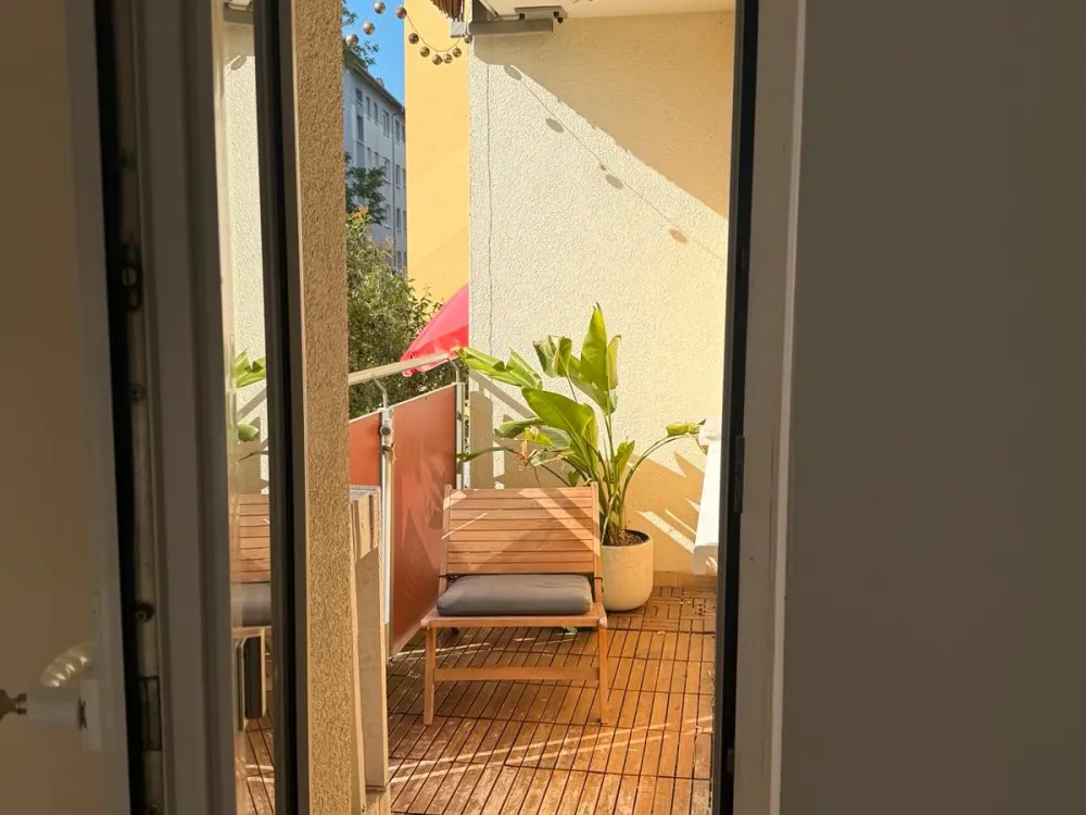 Helle, ruhige, 2,5 Zimmer Wohnung zur Untermiete in Dornbusch