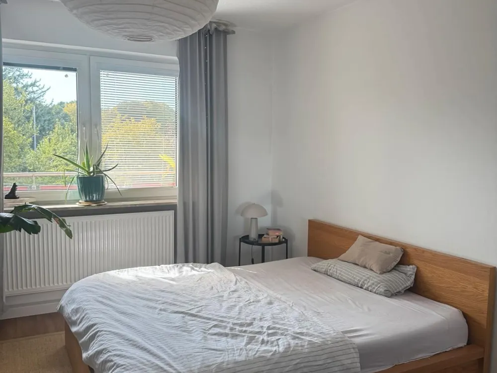 Helle, ruhige, 2,5 Zimmer Wohnung zur Untermiete in Dornbusch