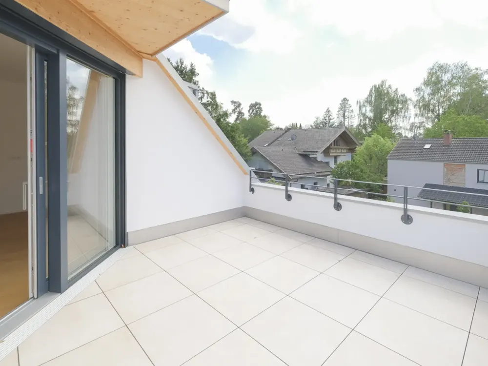 Erstbezug - Dachterrassenwohnung mit Einbauküche