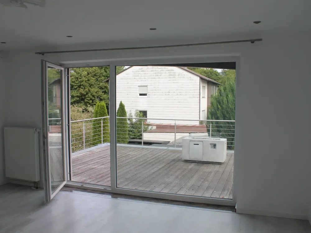 Wohnen mit Charakter: 4-Zimmer-Dachterrassen-Wohnung in Dachau