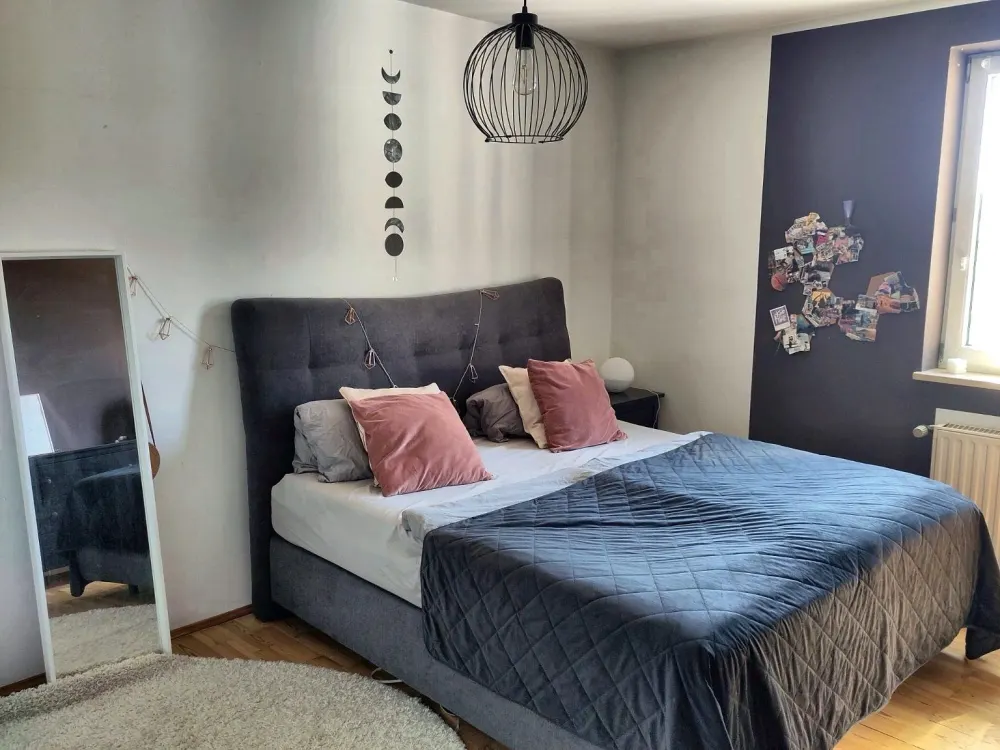 Zentrale Wohnung 15.10.-15.12. (vielleicht länger)