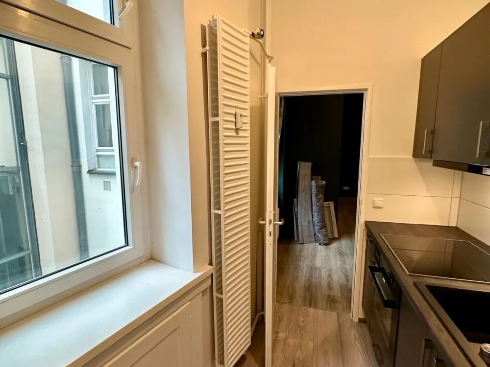 frisch renovierte 1-Zimmer Altbau Wohnung in Wilmersdorf