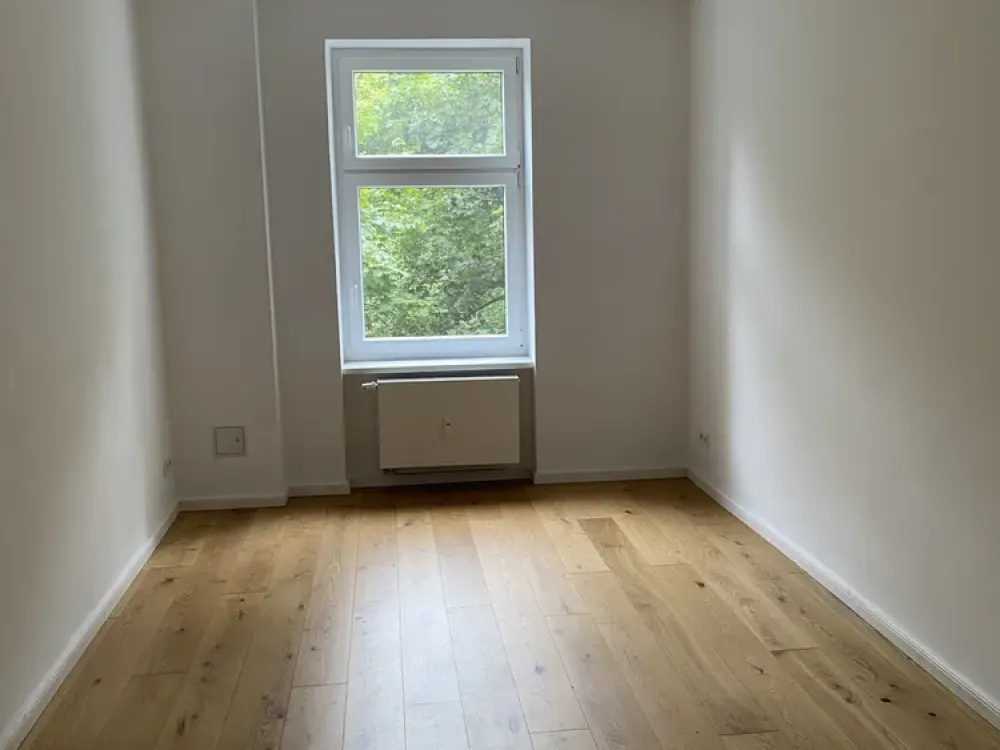 Neuwertige 2-Zimmer-Wohnung mit Einbauküche