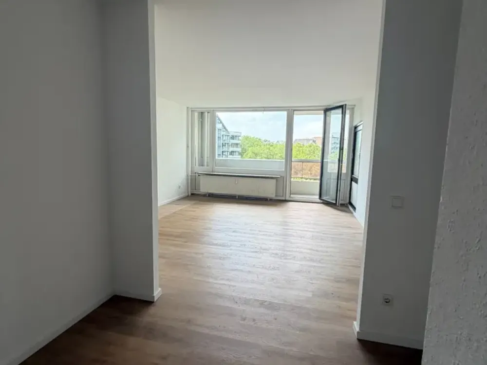 [LIS-10850] Moderne 4-Zimmer-Wohnung mit Balkon in Köln-Weiden