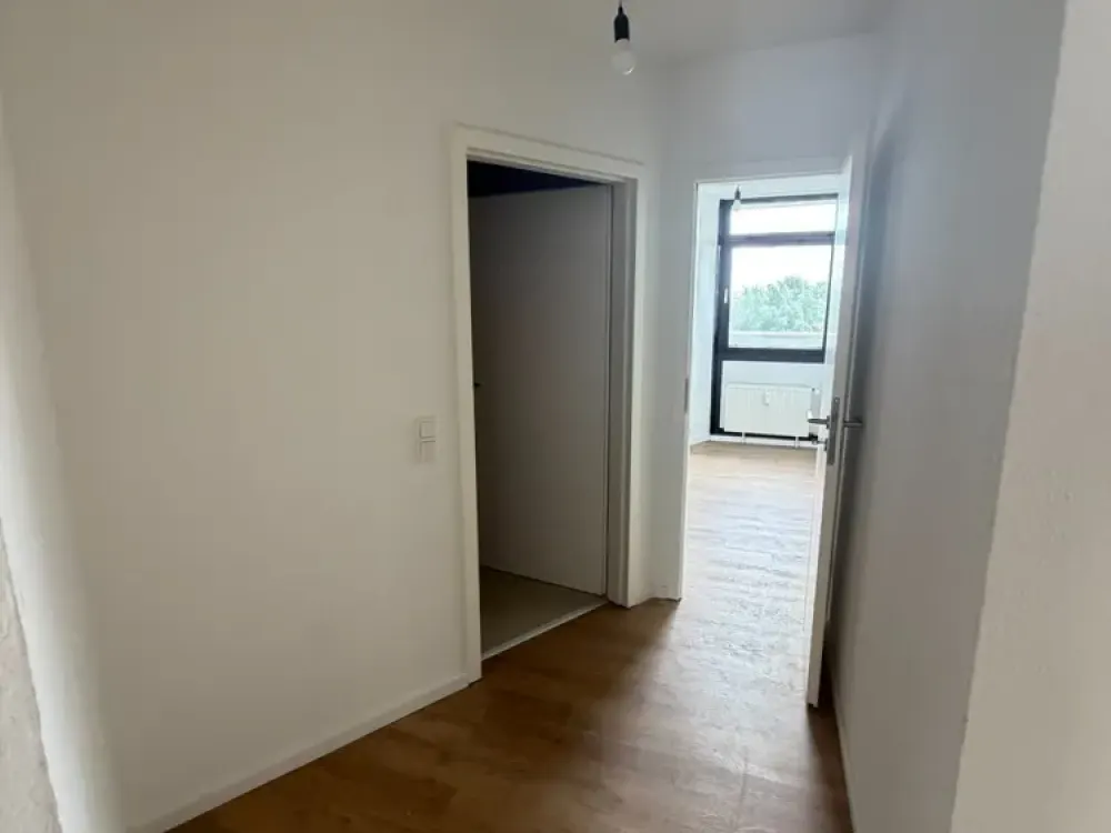 [LIS-10850] Moderne 4-Zimmer-Wohnung mit Balkon in Köln-Weiden