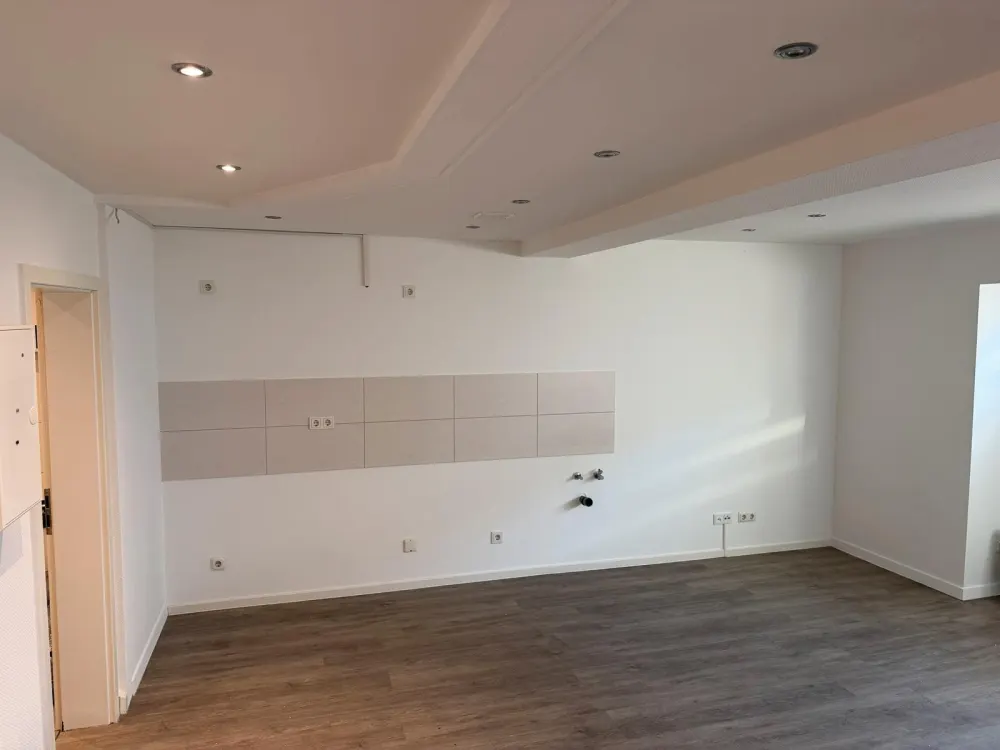 3 Zimmer mit Wohnküche, Diele, Bad, 75qm, EG, Völklingen,