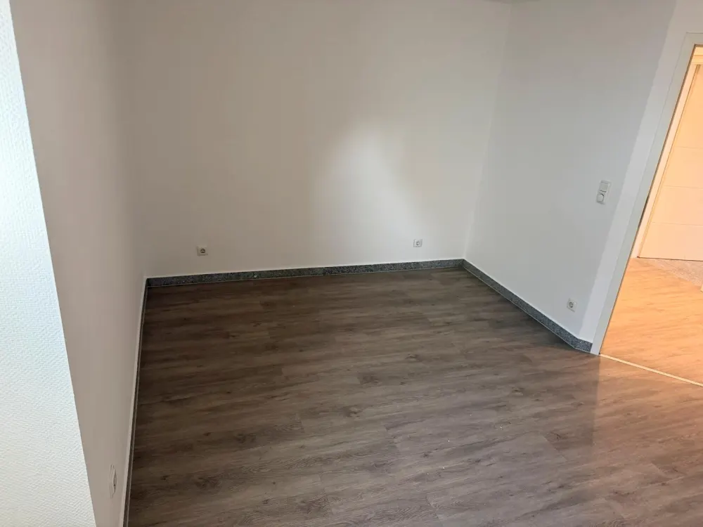 3 Zimmer mit Wohnküche, Diele, Bad, 75qm, EG, Völklingen,