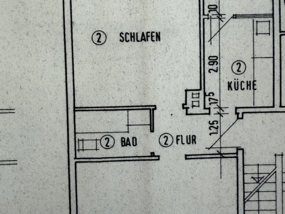 Stuttgart-Degerloch: Helle 2-Zimmer-Wohnung mit Balkon