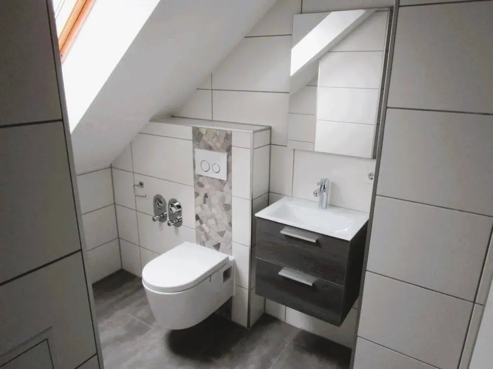 4-room attic apartment with roof loggia and 2 bathrooms Nuremberg - Katzwang / Rent apartment