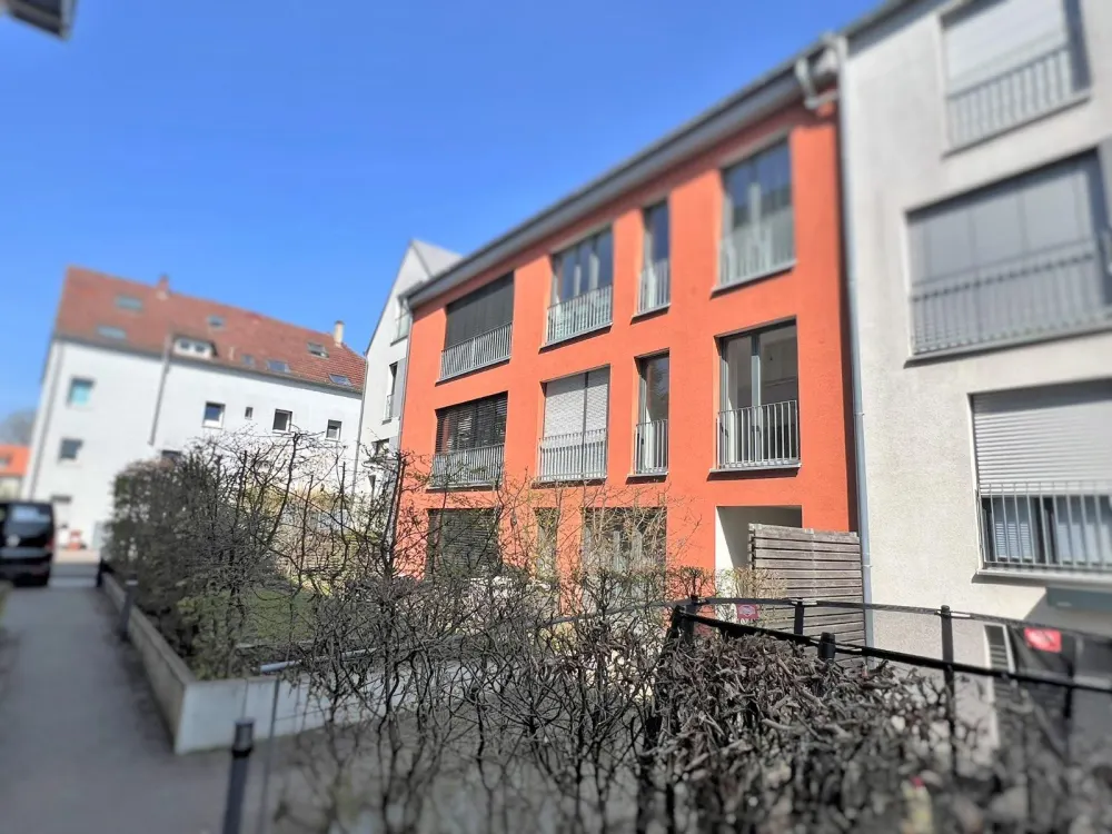 Zeit für das Wesentliche: Sonnige Loft-Wohnung mit gehobener Ausstattung in zentraler, ruhiger Innenhoflage! Kurze Wege zu Deinen Zielen!