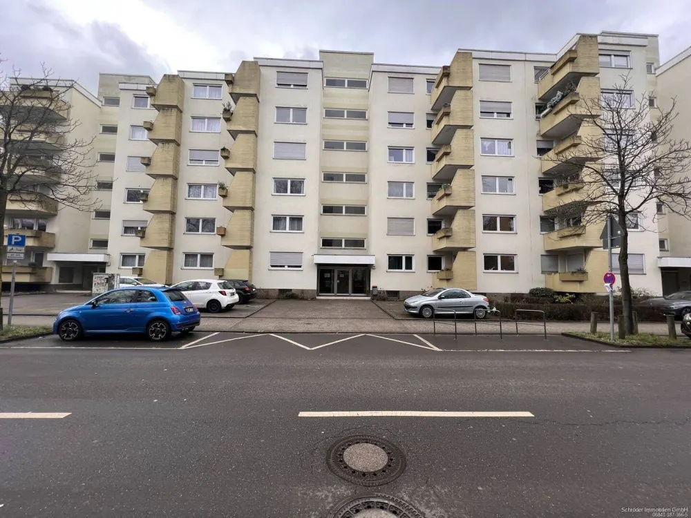 Zentrale 2-ZKB- Wohnung in Saarbrücken zu vermieten