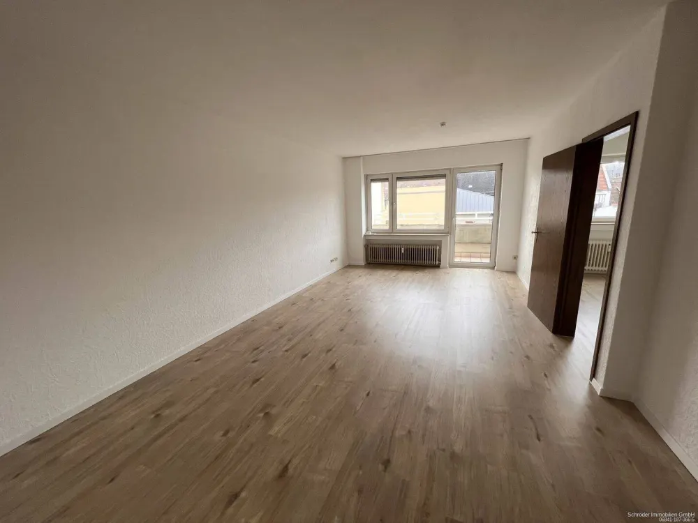 Zentrale 2-ZKB- Wohnung in Saarbrücken zu vermieten