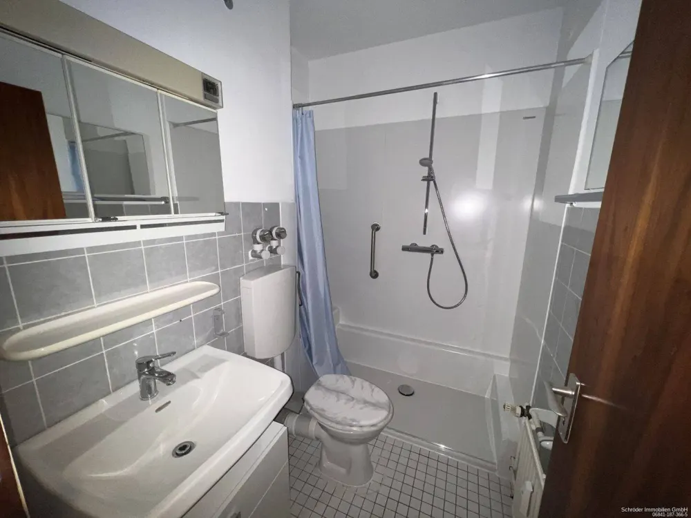 Zentrale 2-ZKB- Wohnung in Saarbrücken zu vermieten