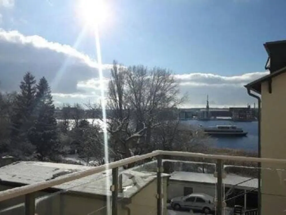 Rostock Gehlsdorf - very beautiful 4-room apartment with Warnow view, balcony & fireplace, on the 1st floor
