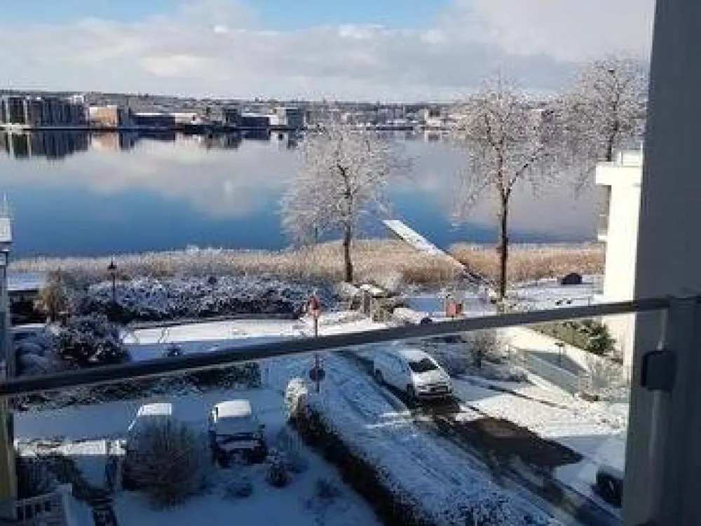 Rostock Gehlsdorf - very beautiful 4-room apartment with Warnow view, balcony & fireplace, on the 1st floor