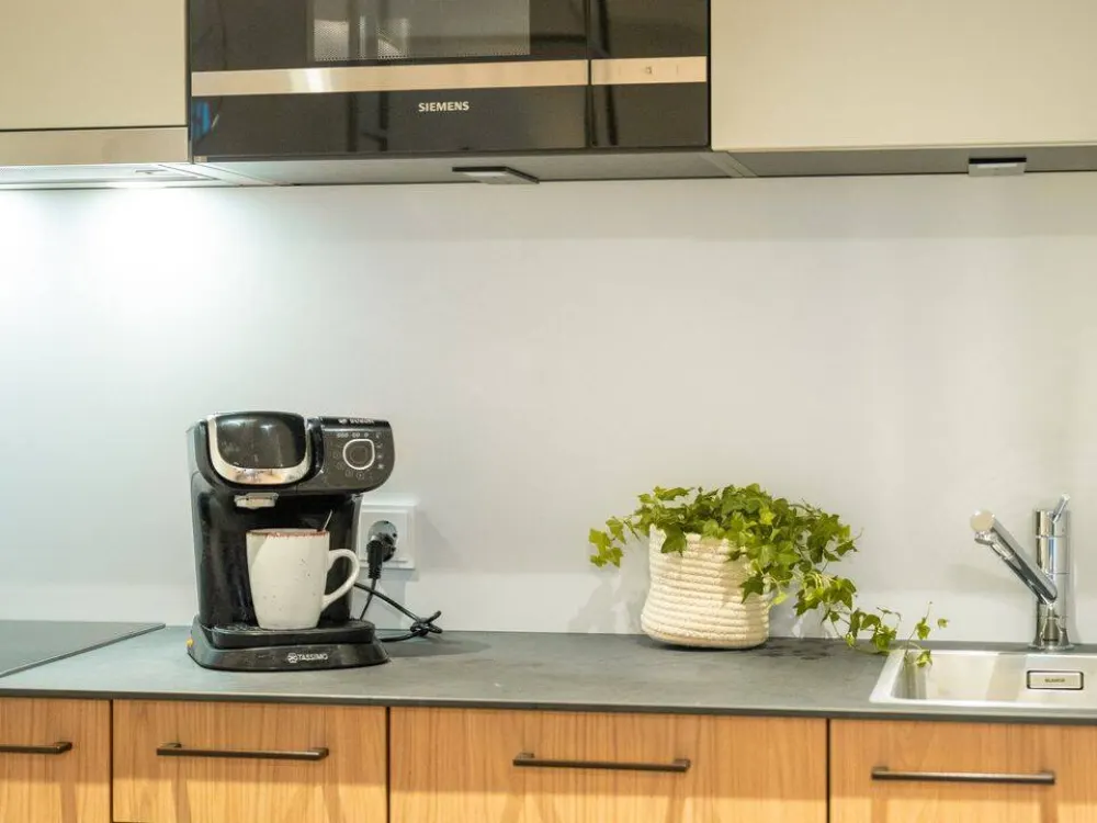 Topmodernes und vollmöbliertes Studioapartment im Neubau-Erstbezug