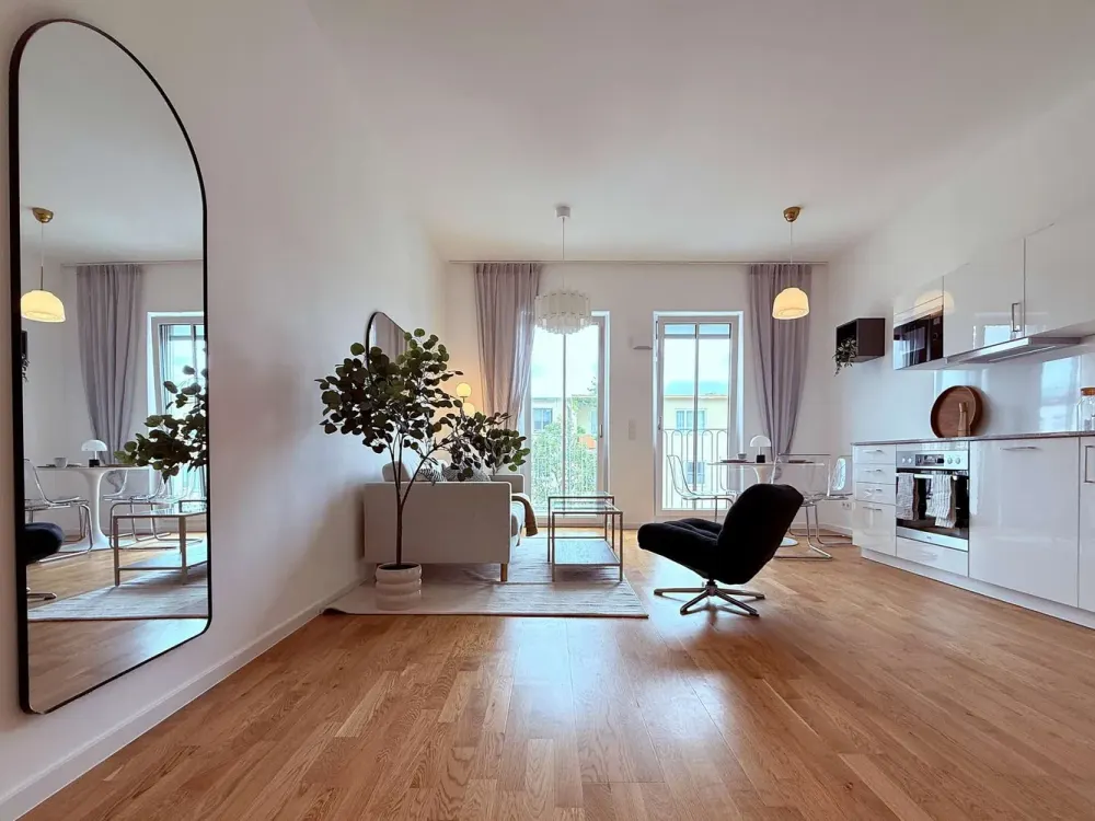 Großzügige 2-Zimmerwohnung - Balkon zum Hof und zur Vormittagssonne