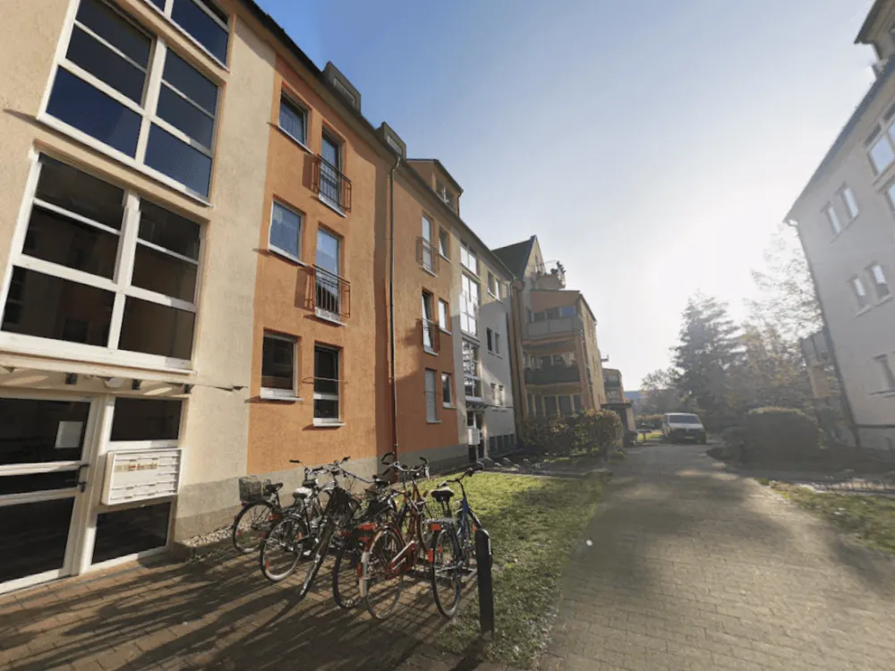 2-Zimmerwohnung mit Balkon und Tiefgaragenstellplatz in der Limburger Straße, direkt an der Entenbrücke