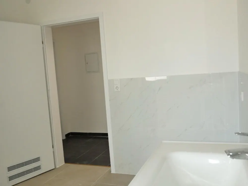 ERSTBEZUG Kernsanierte, charmante 2-Zimmer Wohnung in Mögeldorf