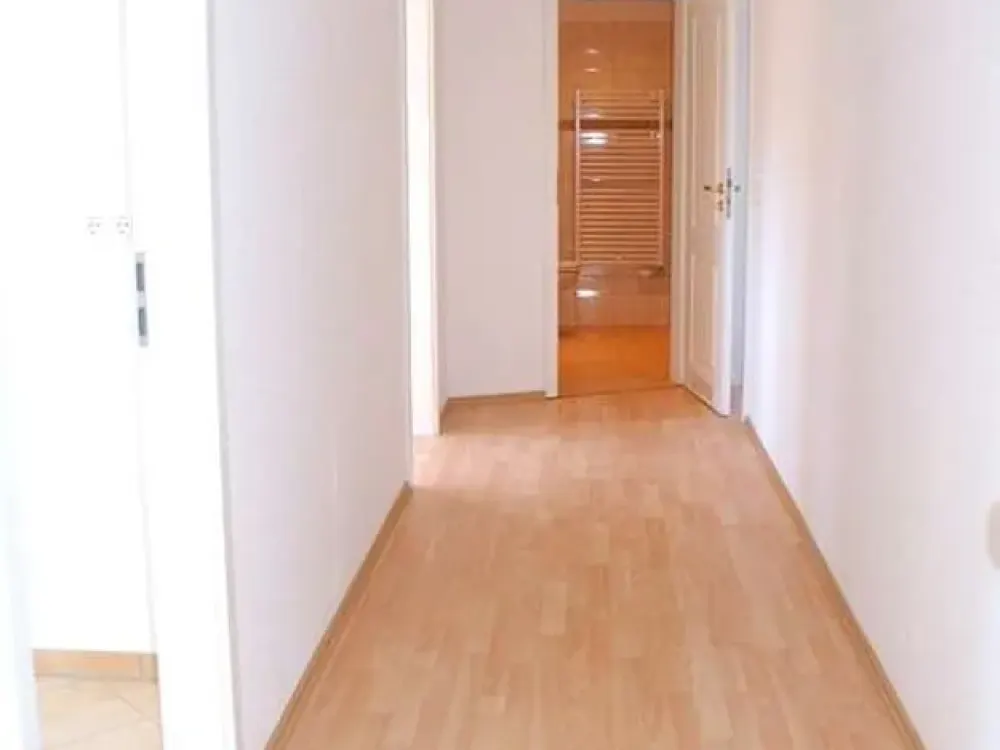 Helle Dachgeschosswohnung für Studenten im Leipziger Osten