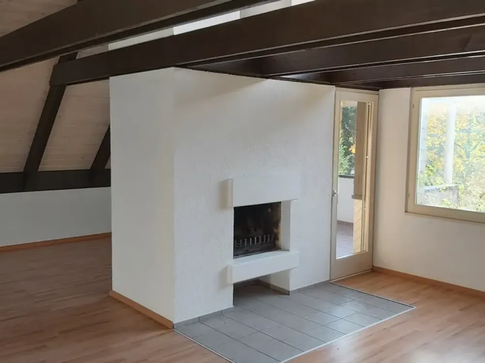 Maisonette mit Galerie, Kamin und Balkon in Rodgau‑Rollwald