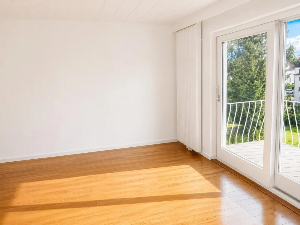 Großzügige, helle 4-ZKB-Wohnung (110 m²) mit Südbalkon