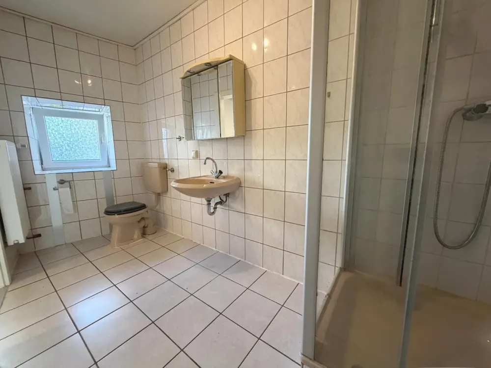 Spacious Ground Floor Apartment for Rent