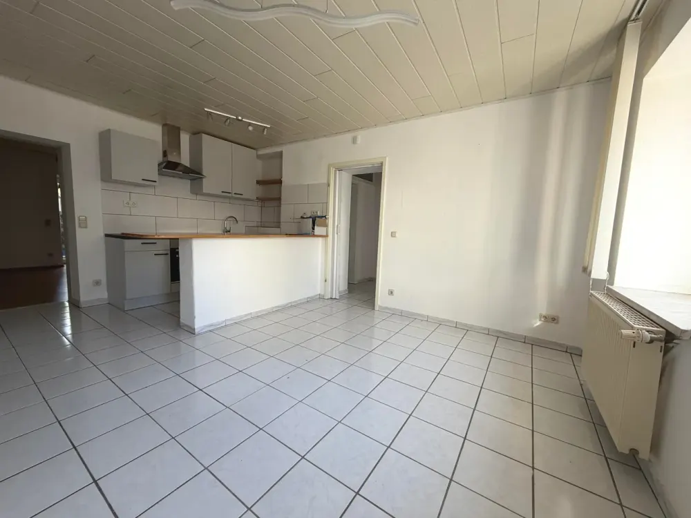 Spacious Ground Floor Apartment for Rent