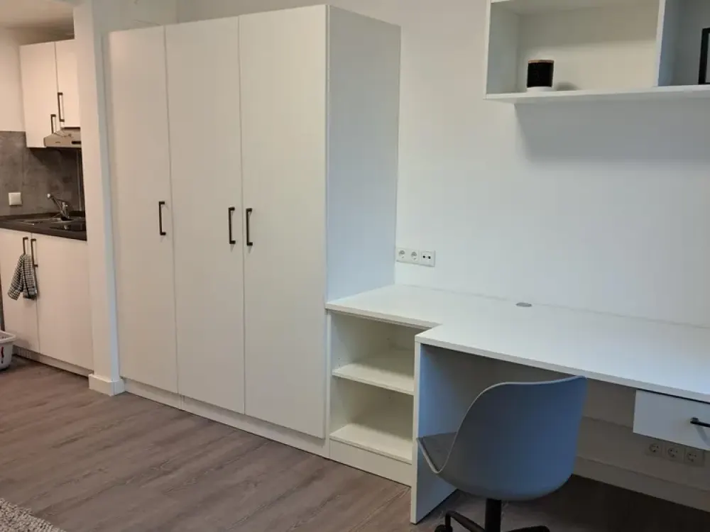 NUR FÜR STUDENTEN/ AUSZUBILDENDE - Charmantes 1-Zimmer-Studentenapartment in Hamburg mit Balkon