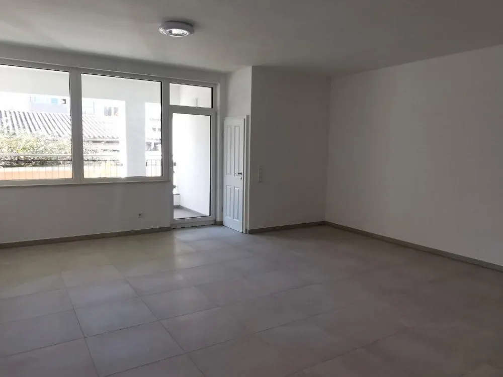 Neu-Isenburg, großes 1 Zi. Appartement mit Balkon im Erstbezug