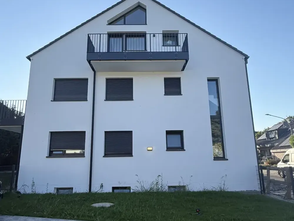 HELLE Dachgeschosswohnung in traumhafter Lage am Main