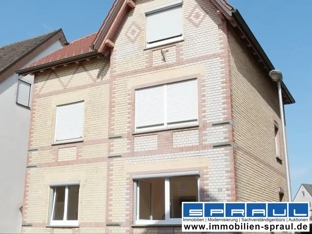 High-quality modernized old town apartment in a central quiet location