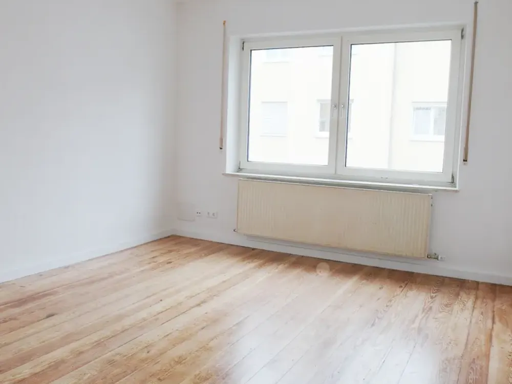 High-quality modernized old town apartment in a central quiet location