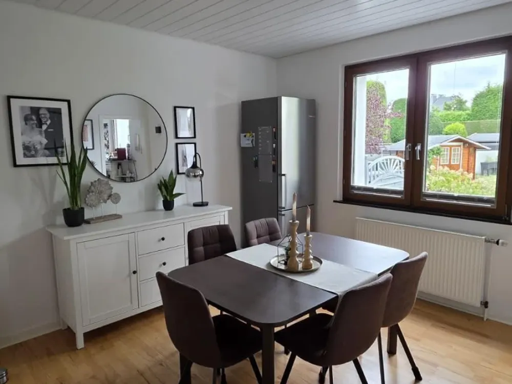 Schöne 2 Zimmerwohnung in Stadtrandlage Bergisch Gladbach