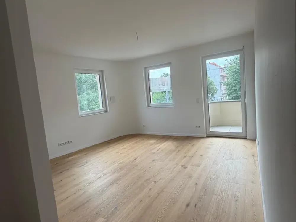 Erstbezug 3-Zi-Wohnung mit Küche und tollem Ausblick